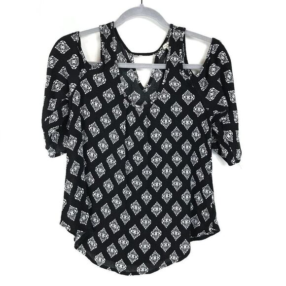 Eyeshadow Geometric Print Cold Shoulder Top Women's Small Keyhole Crinkle Rayon - Picture 1 of 10